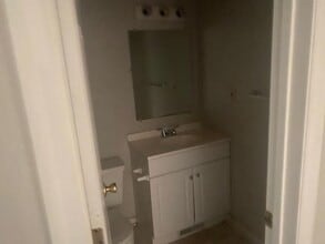 937 W Chatham St in Cary, NC - Building Photo - Building Photo