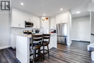 99 Eagle St in Leamington, ON - Building Photo - Building Photo