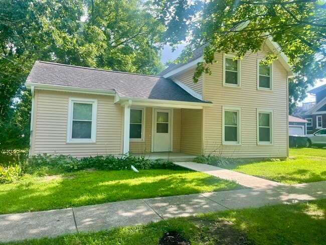 property at 2827 Austin St