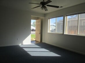 530 Howard Ct in Susanville, CA - Building Photo - Building Photo