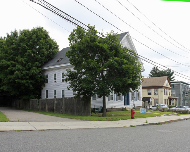 40 Jefferson St in Milford, MA - Building Photo - Building Photo