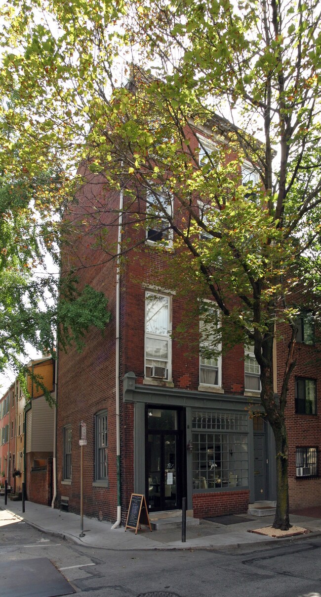 1120 Pine St