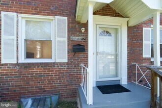 10022 Lorain Ave in Silver Spring, MD - Foto de edificio - Building Photo