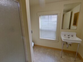 711-719 E 24th Ave in Eugene, OR - Building Photo - Building Photo