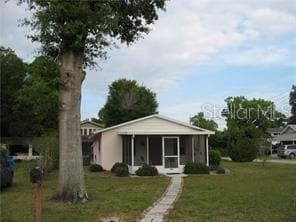 property at 1122 Virginia Ct