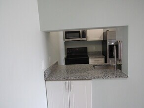 1822 Abbey Rd in West Palm Beach, FL - Building Photo - Building Photo