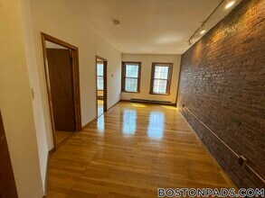 88 W Cedar St in Boston, MA - Building Photo - Building Photo
