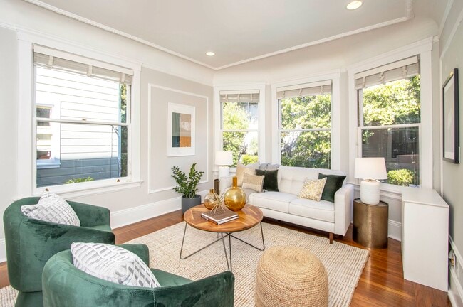 property at 2760 Sacramento St