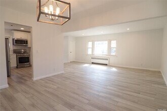 139 Gibson Blvd-Unit -Upper in Valley Stream, NY - Building Photo - Building Photo