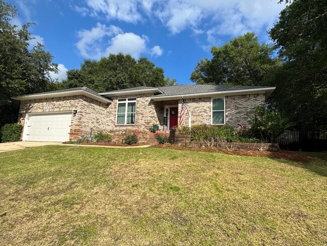 property at 1689 Parkside Cir