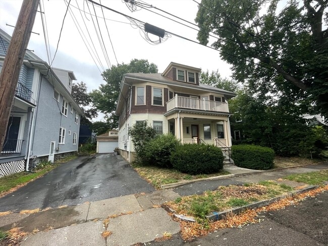 34 Grafton St in Arlington, MA - Building Photo - Building Photo