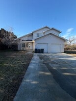 1025 Laguna Dr in Moses Lake, WA - Building Photo
