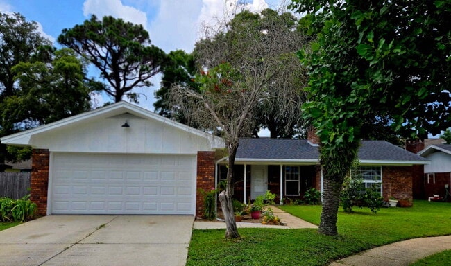 726 Clark Dr