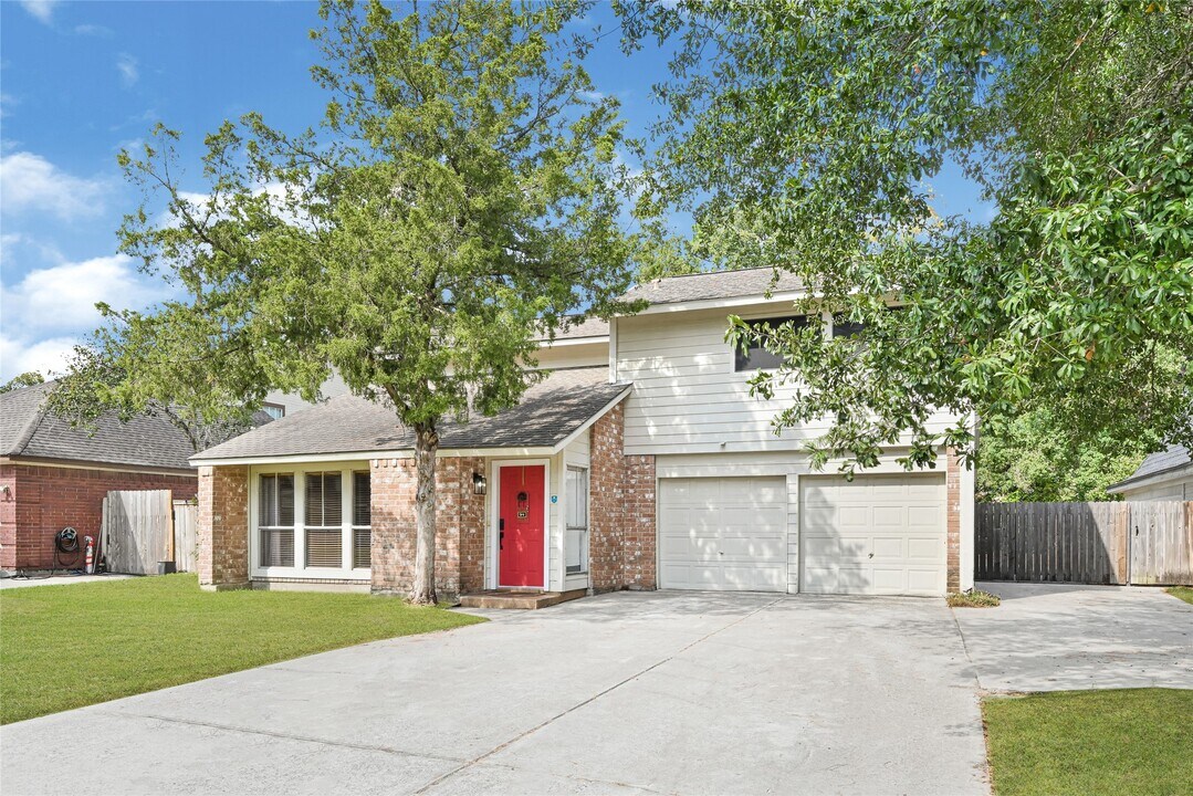 2311 Quail Haven Rd in Spring, TX - Building Photo