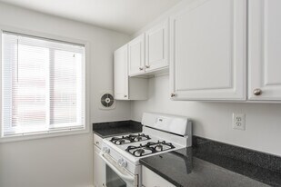 Mason Avenue Apartments in Alexandria, VA - Building Photo