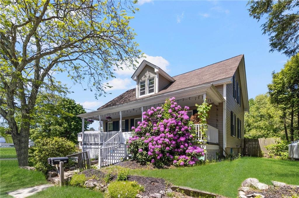 275 Union Ave in Burrillville, RI - Building Photo