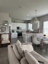 426 Venetian Palms Blvd in New Smyrna Beach, FL - Building Photo - Building Photo