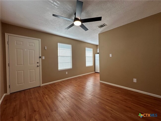 1409 N Bishop St in San Marcos, TX - Building Photo - Building Photo