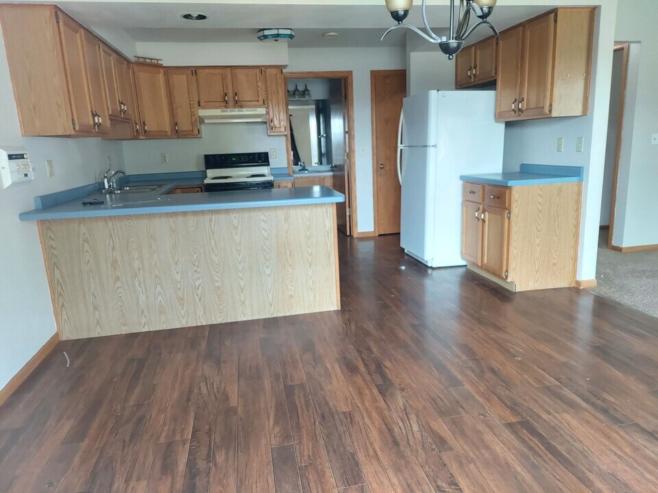 501-503 Stonegate Dr in Kimberly, WI - Building Photo