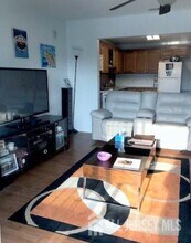 69 Liddle Ave in Edison, NJ - Building Photo - Building Photo