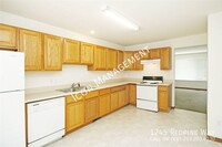 1245 Redpine Way in Kalamazoo, MI - Building Photo - Building Photo