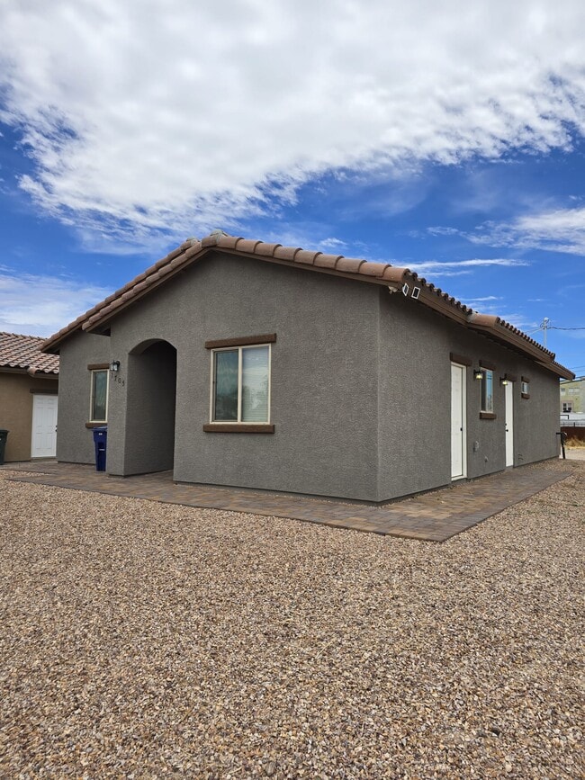 property at 1705 N 7th Ave