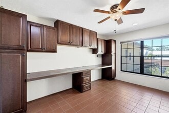 8036 Conservatory Cir in Sarasota, FL - Foto de edificio - Building Photo