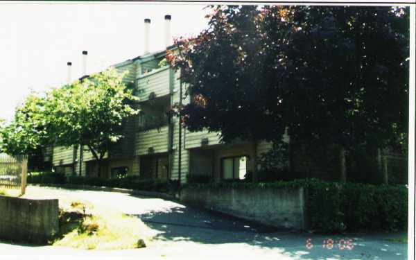 Greenlake North Apartments in Seattle, WA - Building Photo - Building Photo