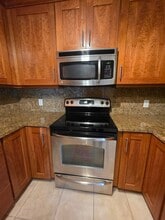 230 E 300 S, Unit 1208 in Salt Lake City, UT - Foto de edificio - Building Photo