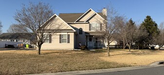 52 Fox Run Dr in Magnolia, DE - Building Photo