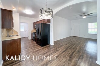 6140 Cielo Terrace in Oklahoma City, OK - Building Photo - Building Photo