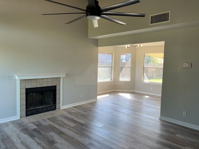 2802 Delta Cir in Killeen, TX - Foto de edificio - Building Photo