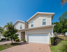 900 Lakefront Village Dr in Clermont, FL - Building Photo - Building Photo