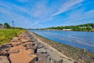 1 Front St in New Haven, CT - Foto de edificio - Building Photo
