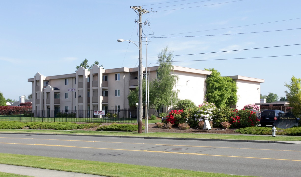 Marine Terrace Apartments in Tacoma, WA - Building Photo