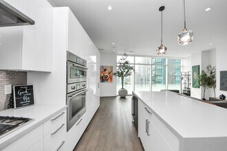 4521 San Felipe St in Houston, TX - Building Photo - Building Photo