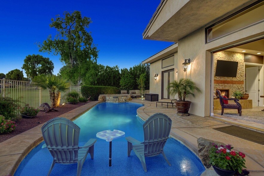 43721 Chapelton Dr in Bermuda Dunes, CA - Building Photo