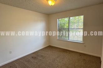 96 Donna Kay Dr in Greenbrier, AR - Building Photo - Building Photo