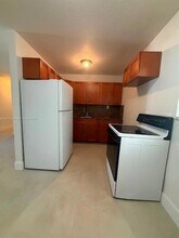 21 NW 59th St in Miami, FL - Foto de edificio - Building Photo