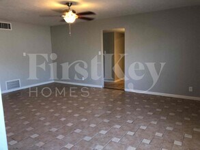 1634 W Indian School Rd in Phoenix, AZ - Foto de edificio - Building Photo