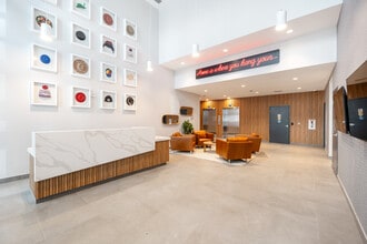 The Hat 122 Street in Edmonton, AB - Building Photo - Building Photo