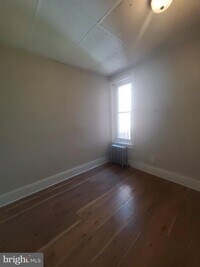 464 E Cosgrove St photo'