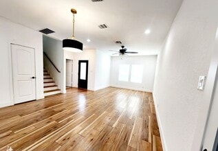 1551 Paso Hondo St in San Antonio, TX - Building Photo - Building Photo