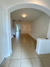 473 NE 194th Terrace in Miami, FL - Building Photo - Building Photo