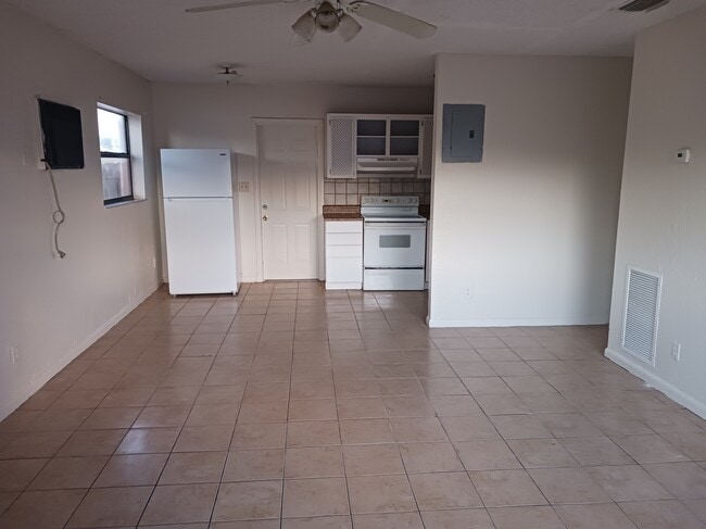 property at 2000 NW 27th St