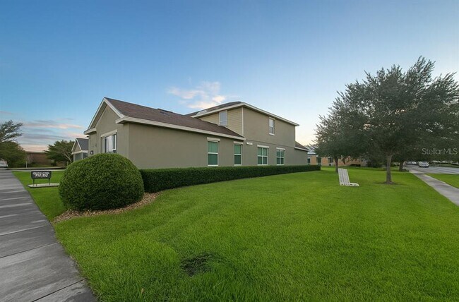 1646 J Lawson Blvd in Orlando, FL - Building Photo - Building Photo