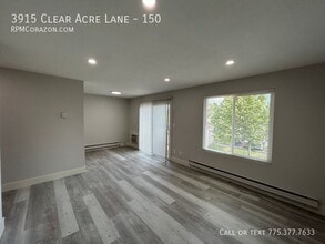 3915 Clear Acre Ln in Reno, NV - Building Photo - Building Photo