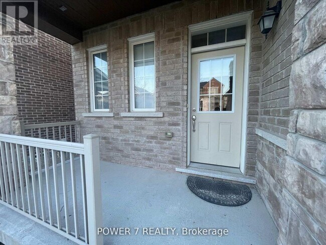 123 Major Cres in Aurora, ON - Building Photo - Building Photo