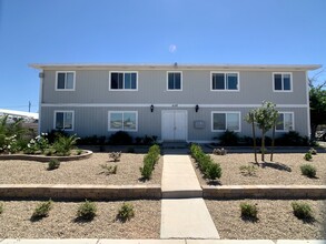 Sunset Bungalows in Henderson, NV - Building Photo - Primary Photo