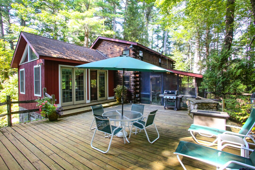 15 The Ave in Great Barrington, MA - Building Photo